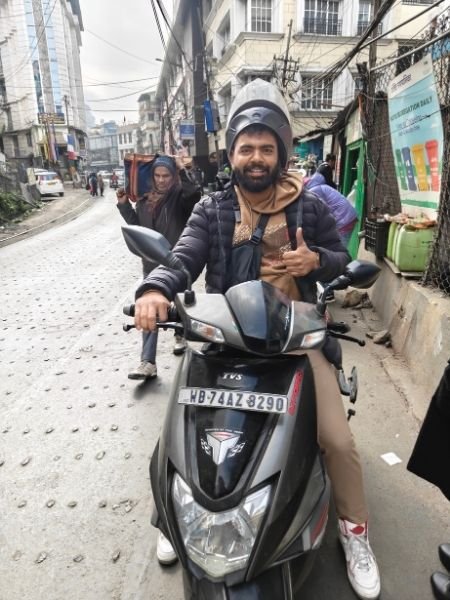 Group bike ride in Darjeeling mountains